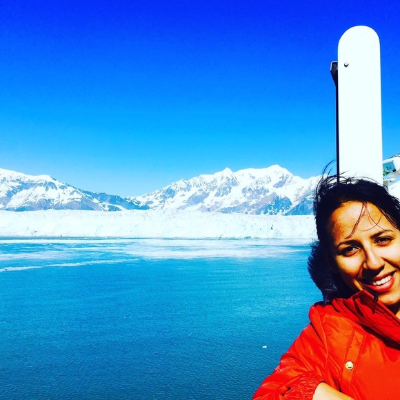 Meet your Posher, Rebecca - Picture 1 of 1